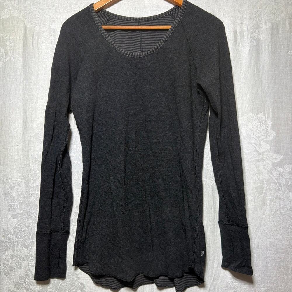 Lululemon Top Medium Gray Striped Reversible Ribbed Thermal